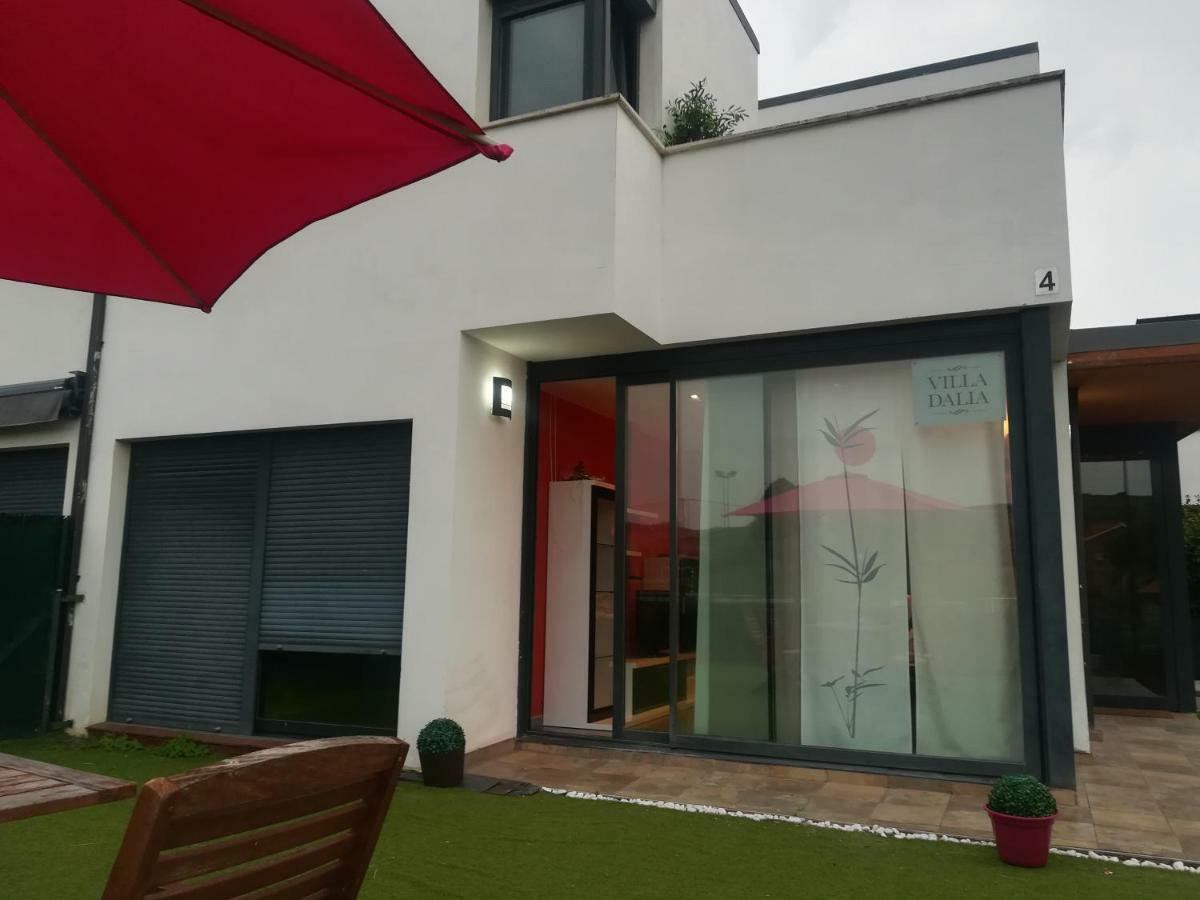 Villa Dalia Suances Buitenkant foto